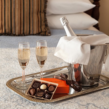 Specials & Packages 6 special romance abounds 2 St. Francis Inn St. Augustine Bed and Breakfast